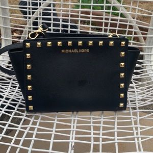 MICHAEL KORS Selma Studded Leather Crossbody Bag